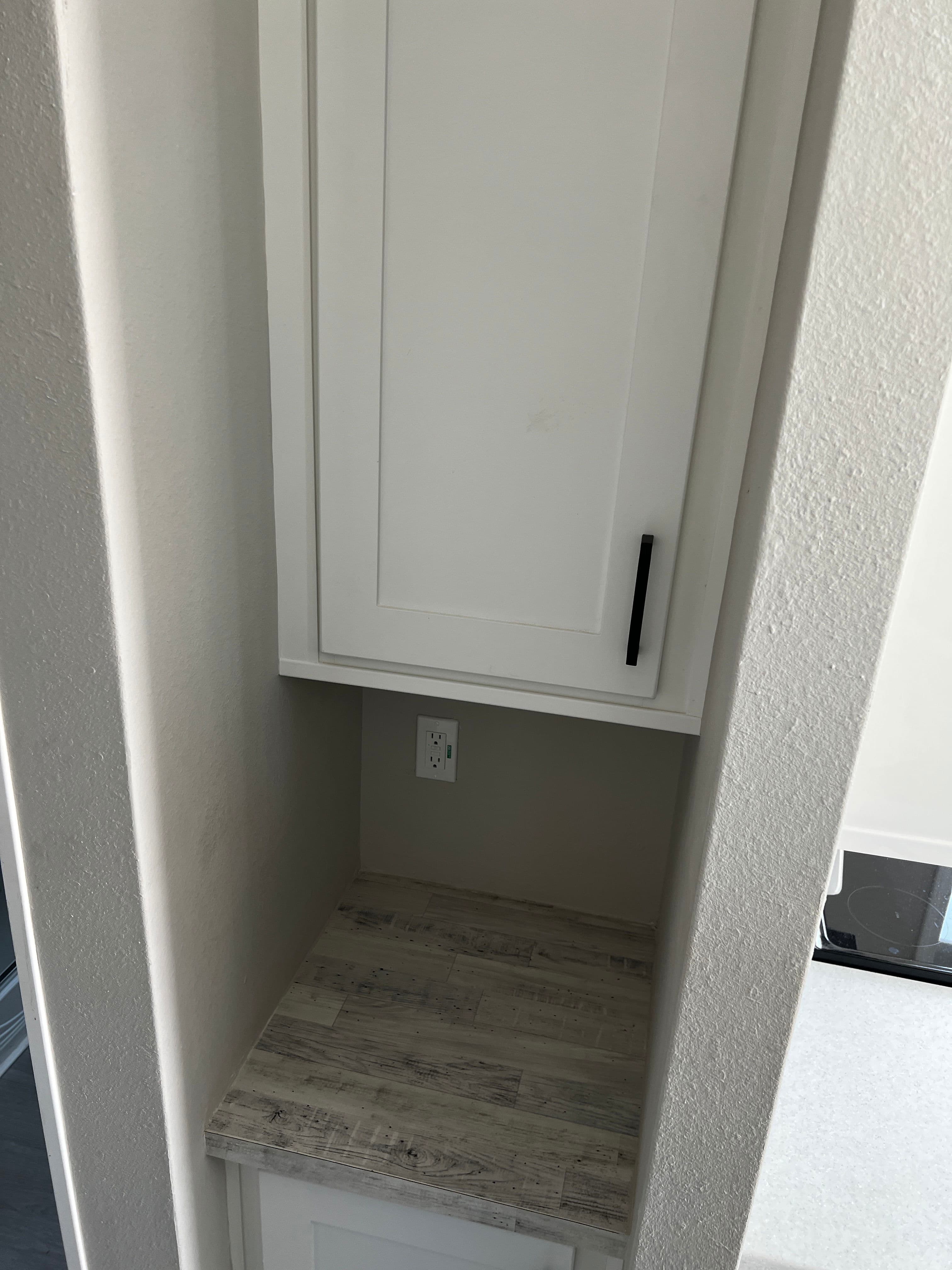 Hawk elite 13381b  home features