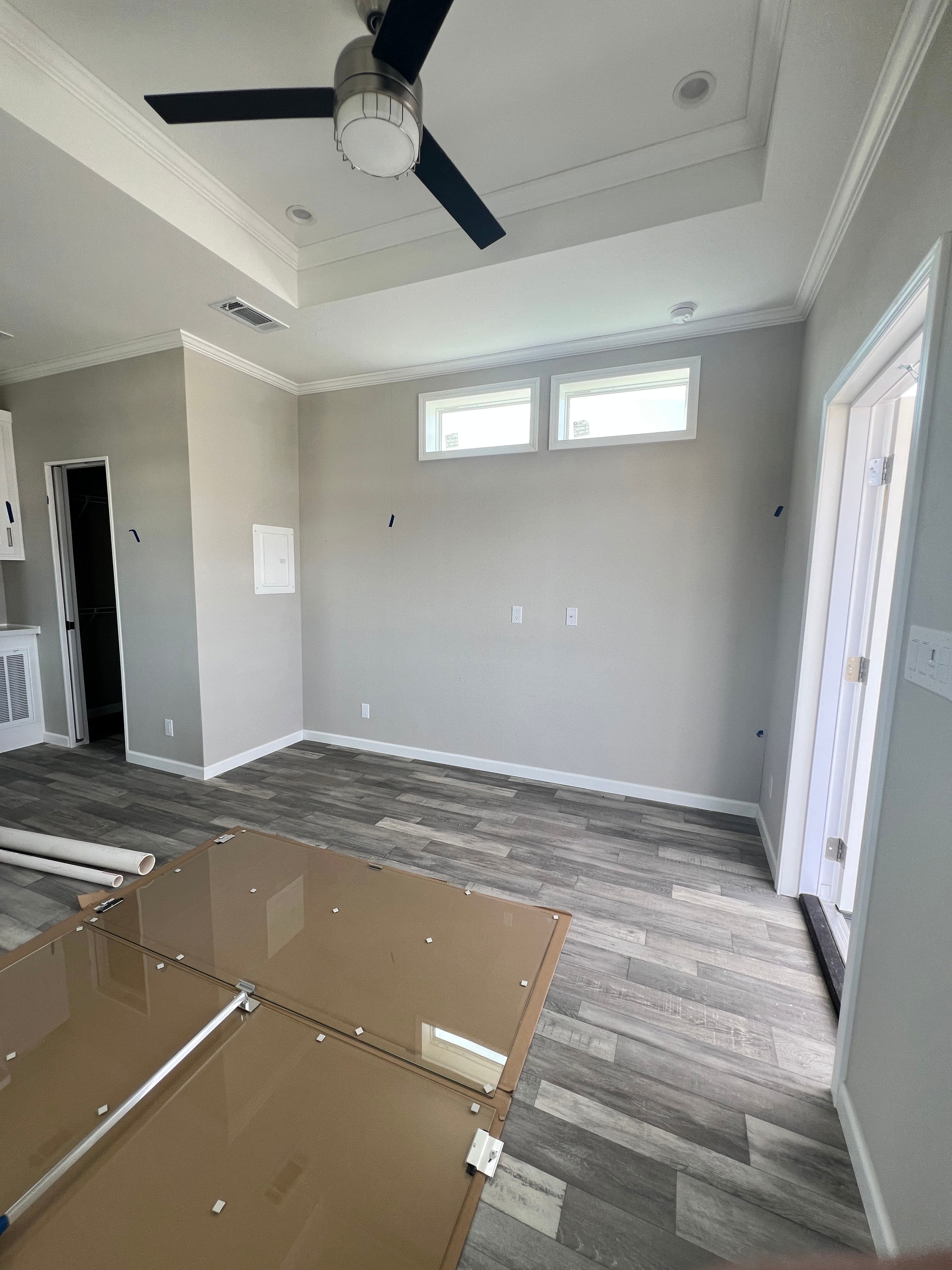 Hawk elite 13381d interior home features