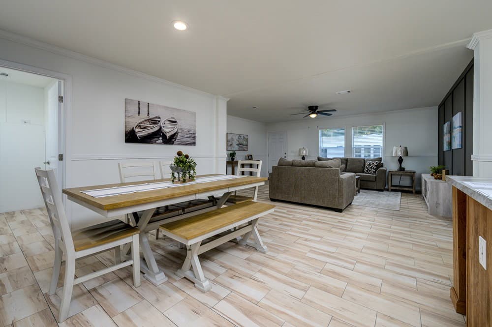 Tortuga interior home features