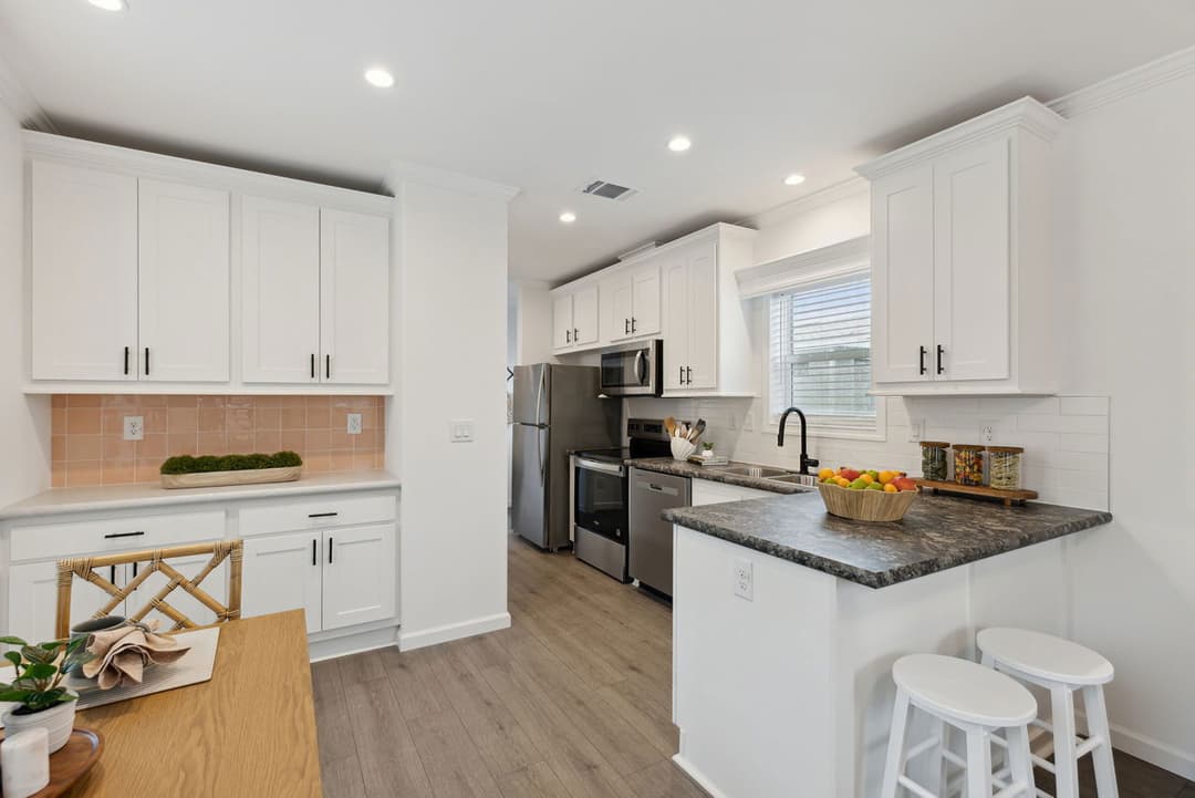 Calloway 239 interior home features