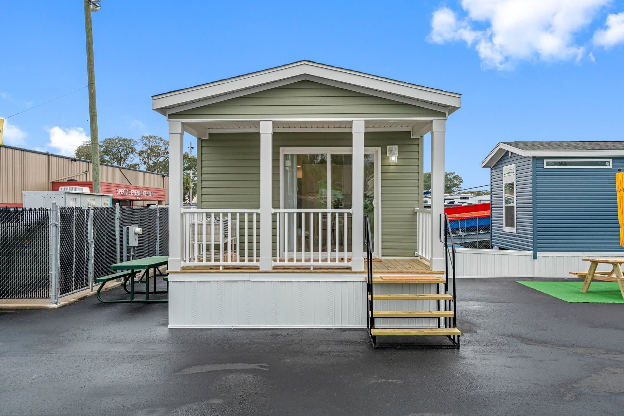 Paradise elevation and exterior home features