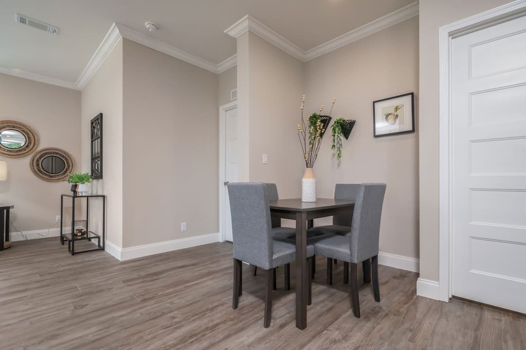 The chariot | 24442a | hud interior home features