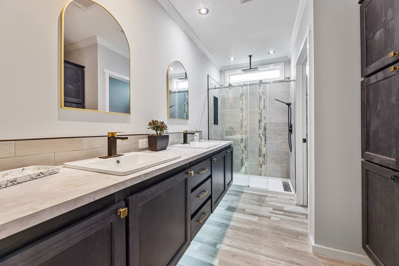 The paxton | 28523a | hud bathroom home features