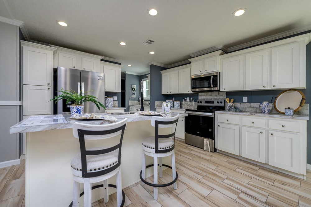 Tater tot kitchen home features