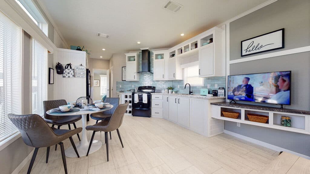 Lake charles one | 13361b | hud interior home features