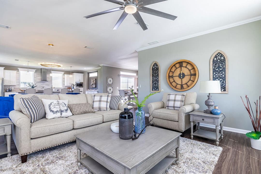 Silver springs elite 6400 interior home features