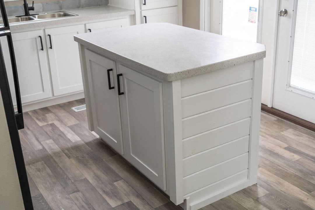 The glacier | 11351g | ansi kitchen home features