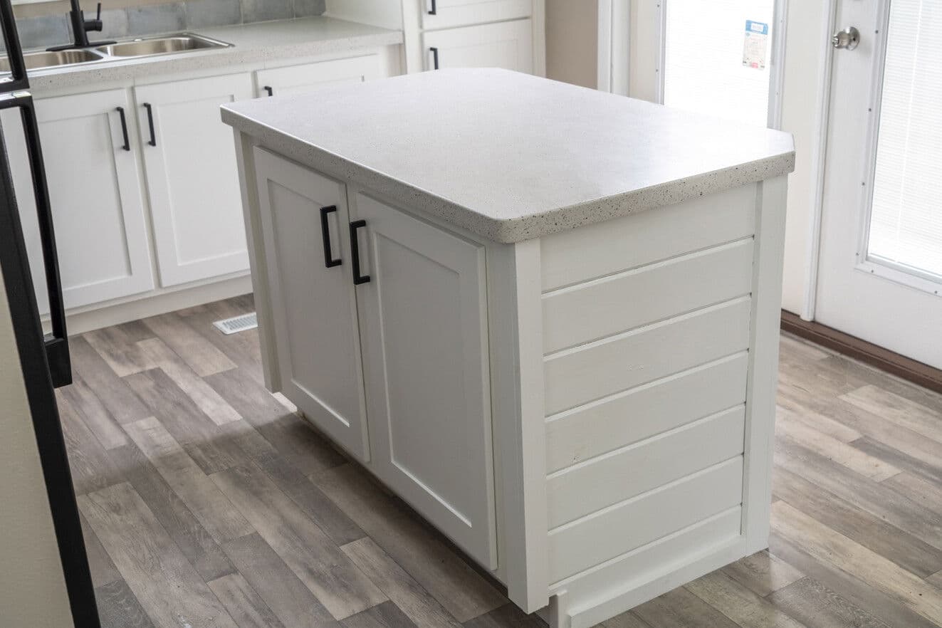 The glacier | 11351g | ansi kitchen home features