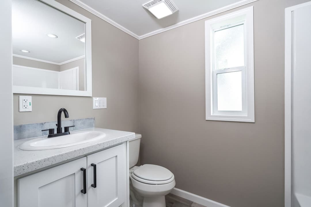 The glacier | 11351g | ansi bathroom home features