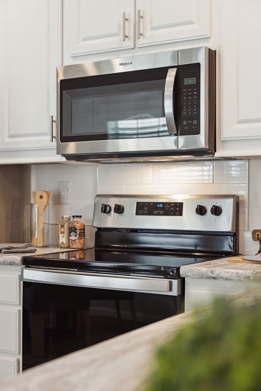 Silver springs 5029 kitchen home features