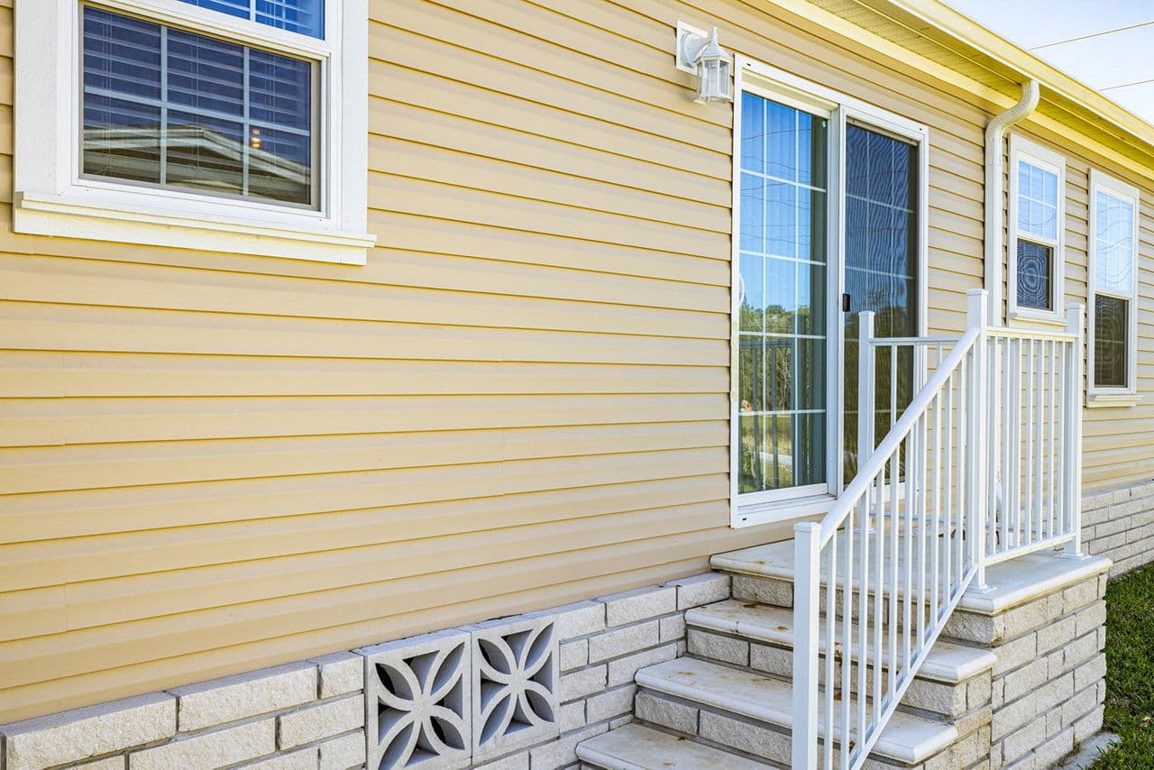 Silver springs 5361 exterior home features