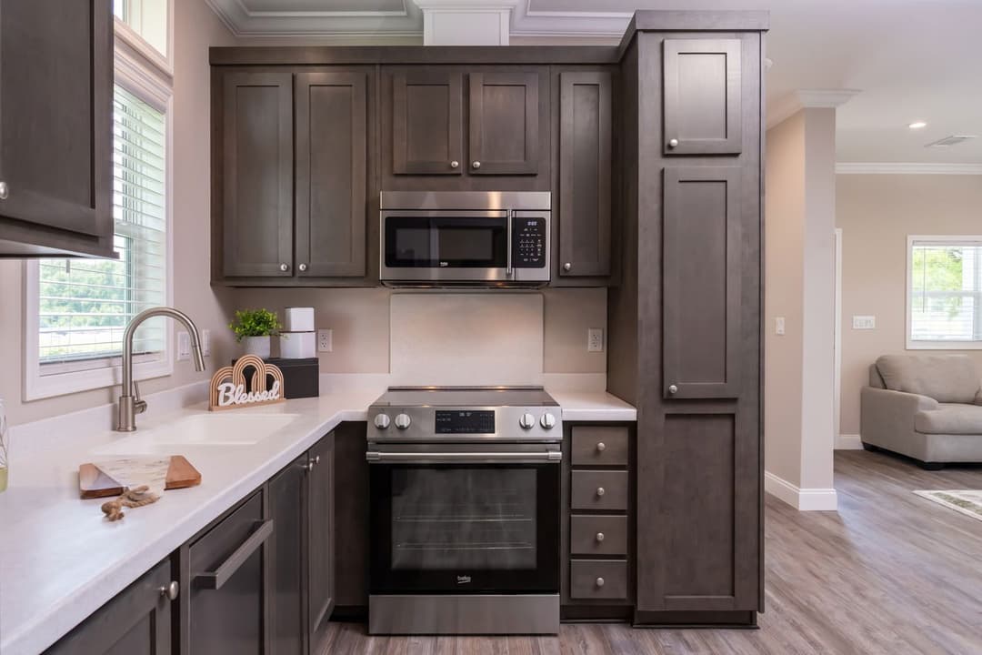 The chariot | 24442a | hud kitchen home features