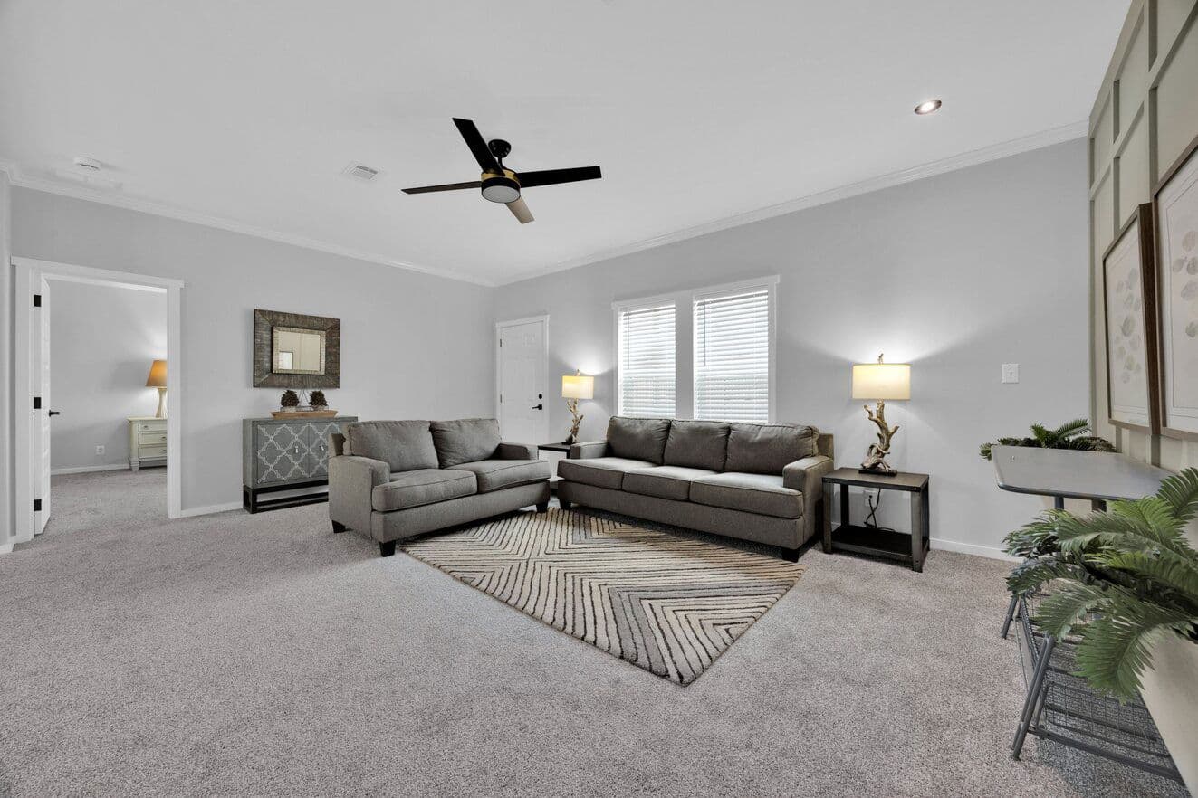 The quinn | 30523a | hud interior home features