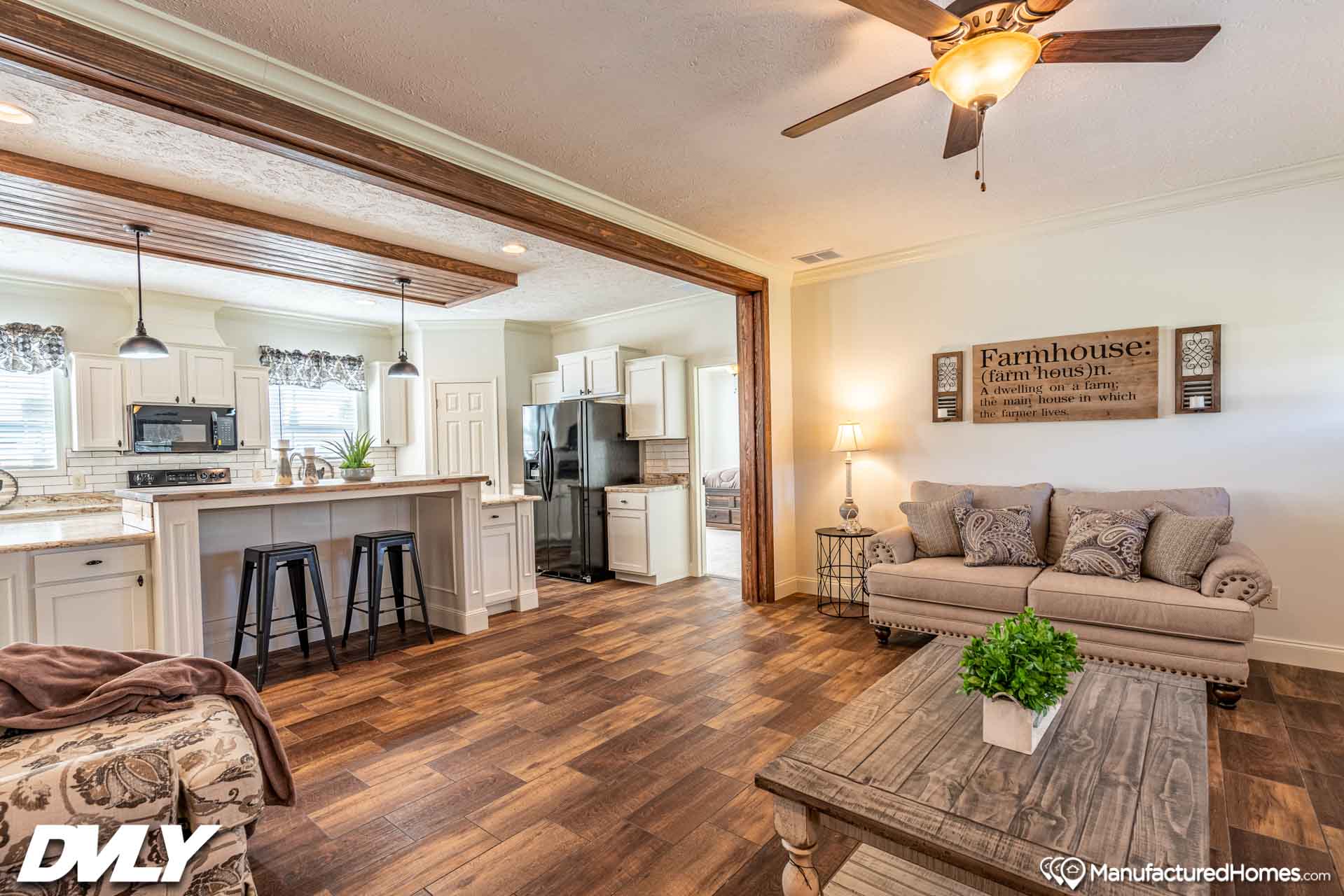 Orchard house (study) interior home features