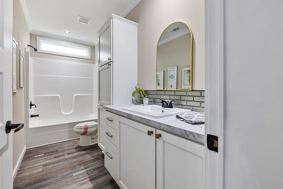 The pierce | 28562a | hud bathroom home features