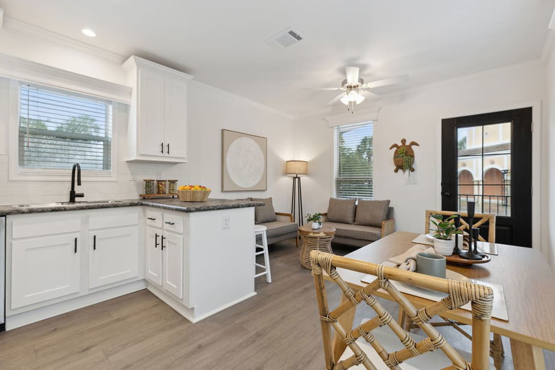 Calloway 239 interior home features