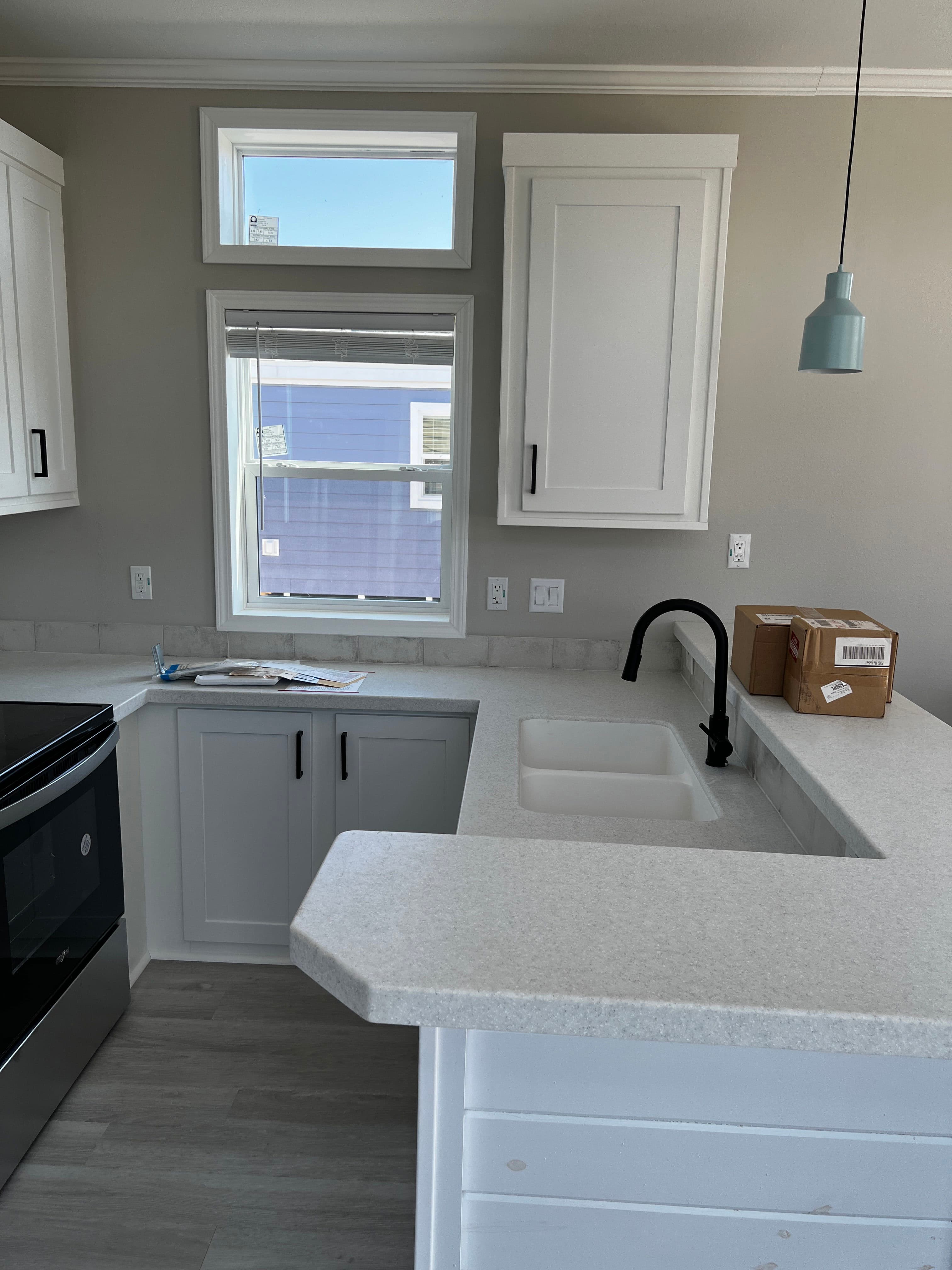 Hawk elite 13381b  home features