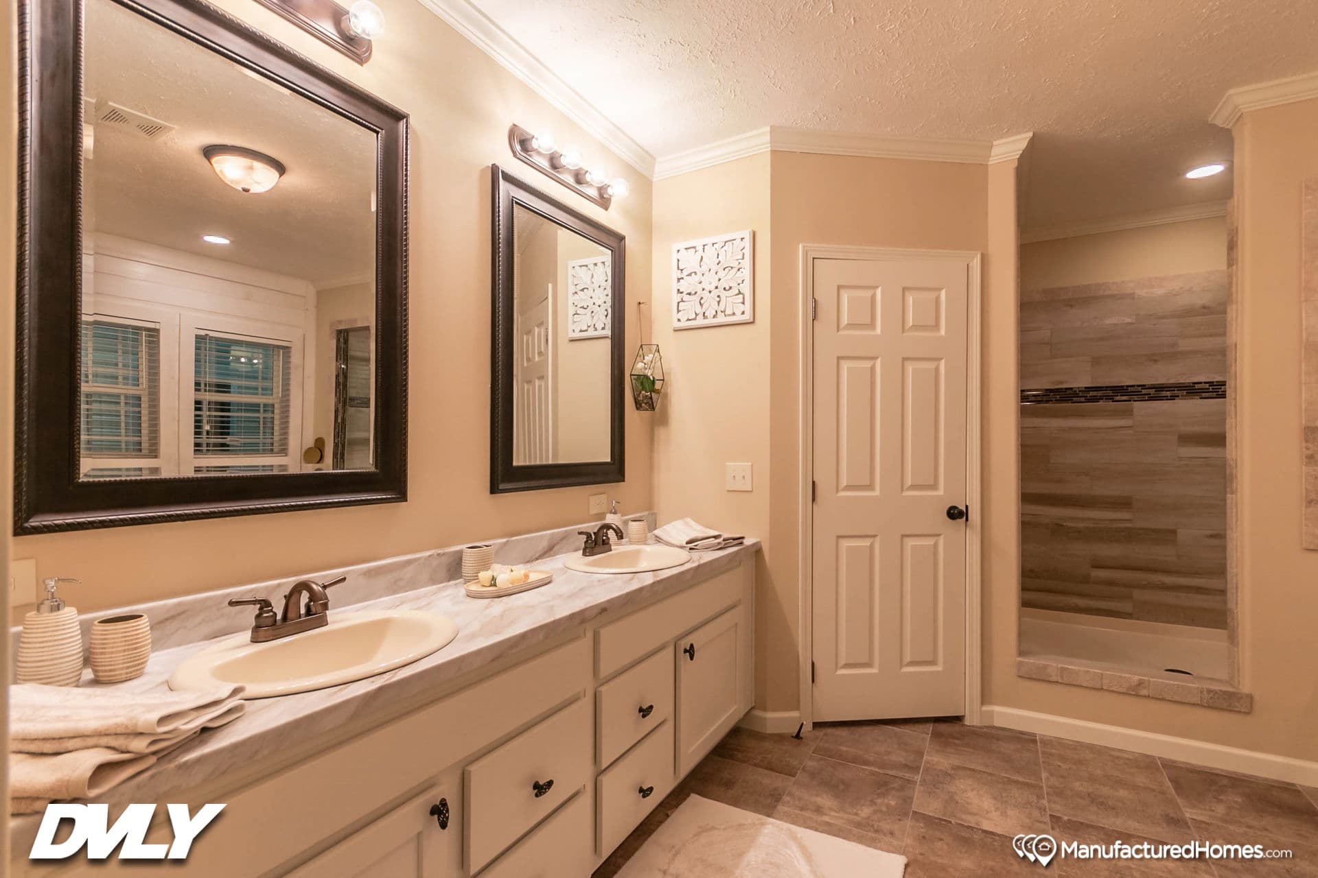 The adriel bathroom home features