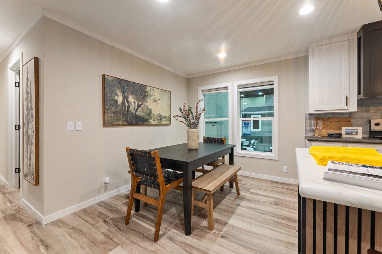 The atmos | 28603n | hud kitchen home features