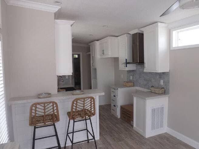 Eagle 15461a interior and kitchen home features