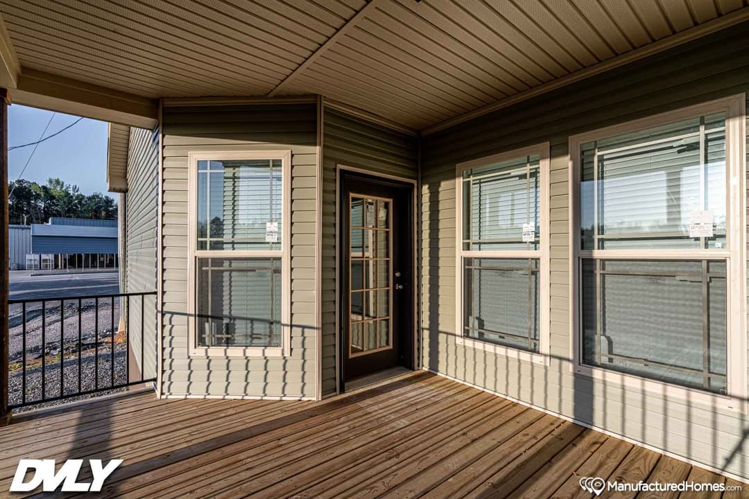 The klasse exterior home features