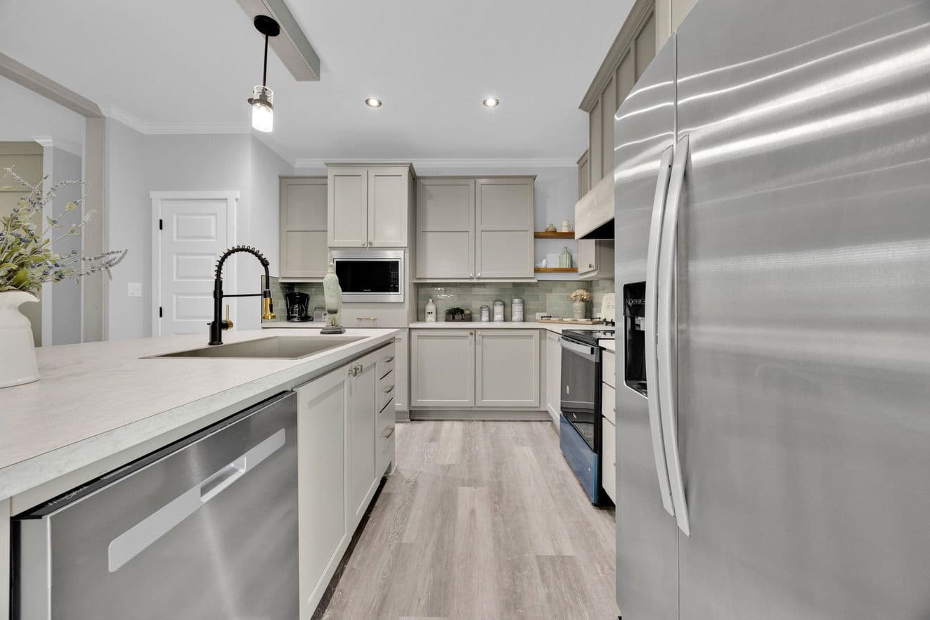 The quinn | 30523a | hud kitchen home features