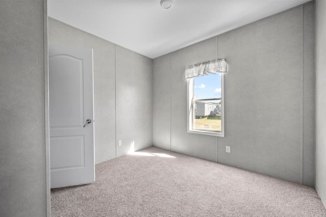 Keaton w/activity room bedroom home features