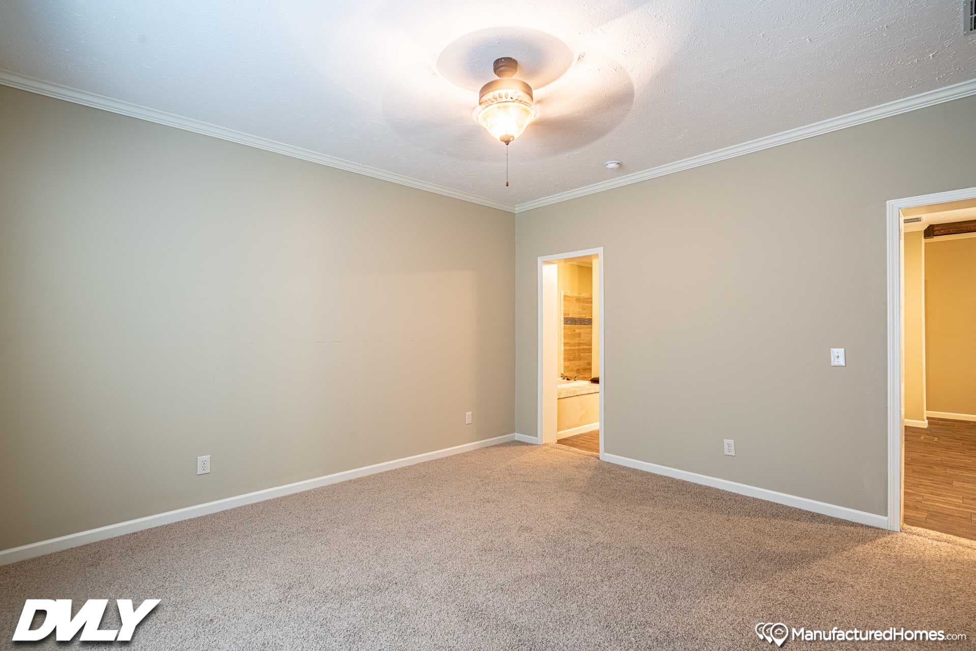 The klasse bedroom home features