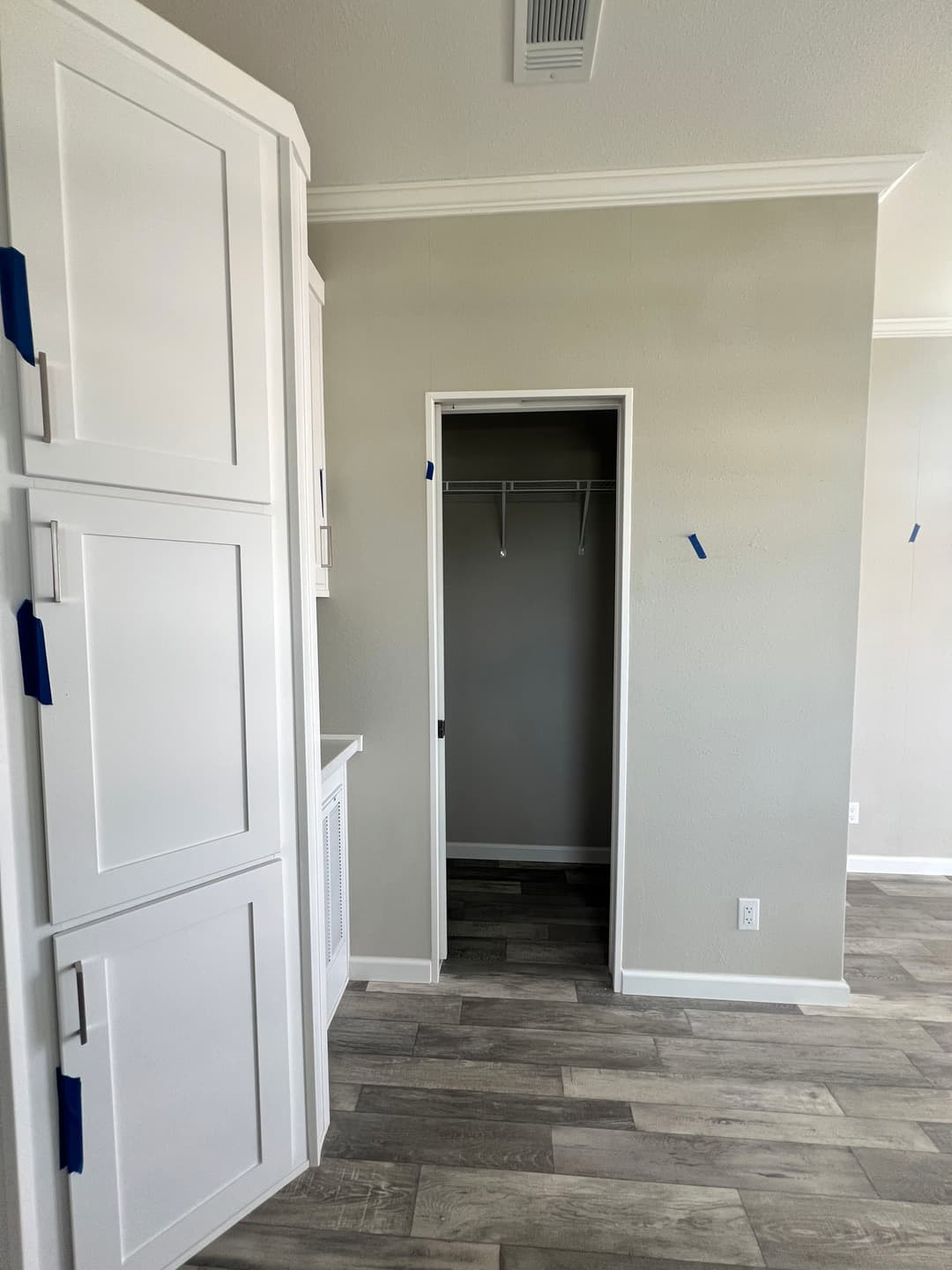 Hawk elite 13381d interior home features