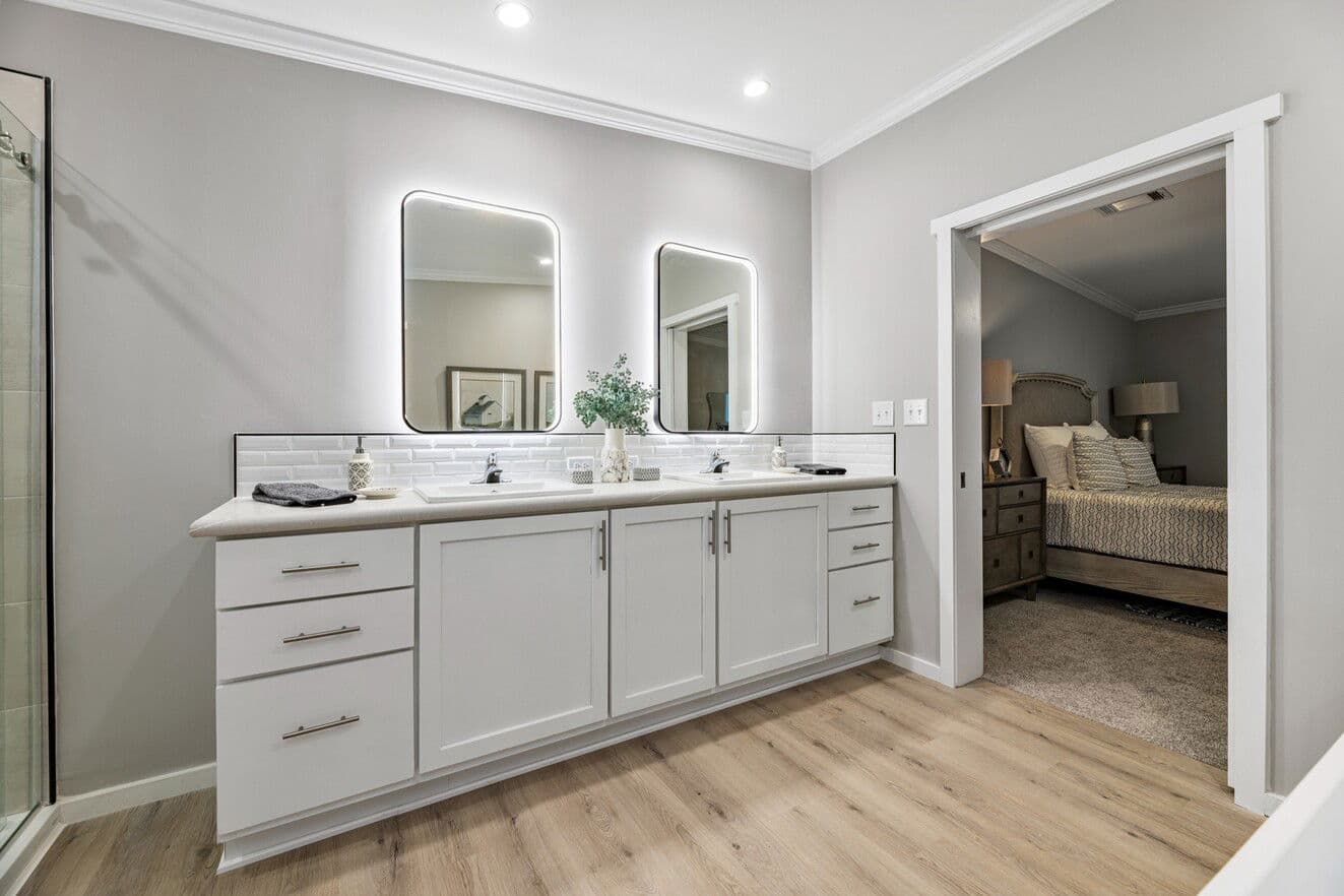 Kennedy ii 30603d bathroom home features