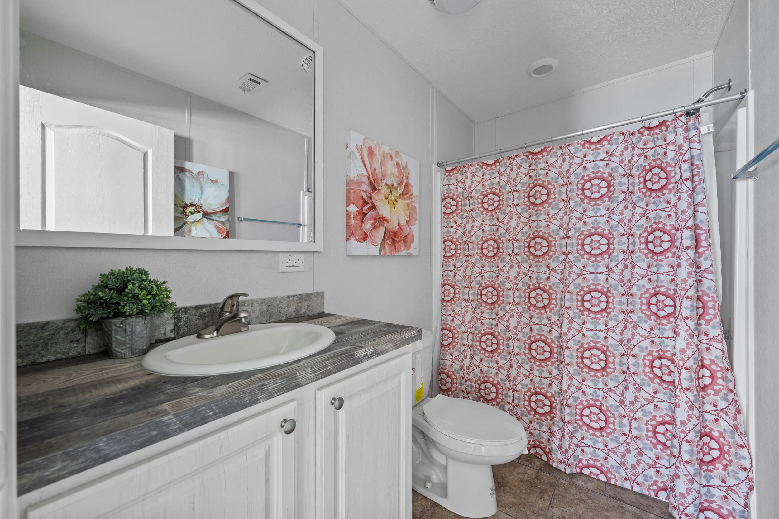 Sanibel bathroom home features