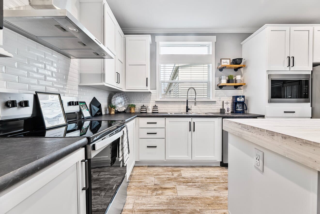 Cottage farmhouse 28522j kitchen home features