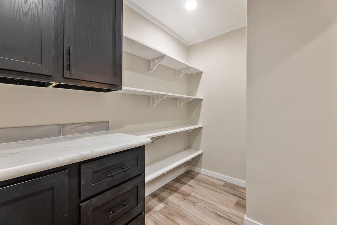 The atmos | 28603n | hud interior home features