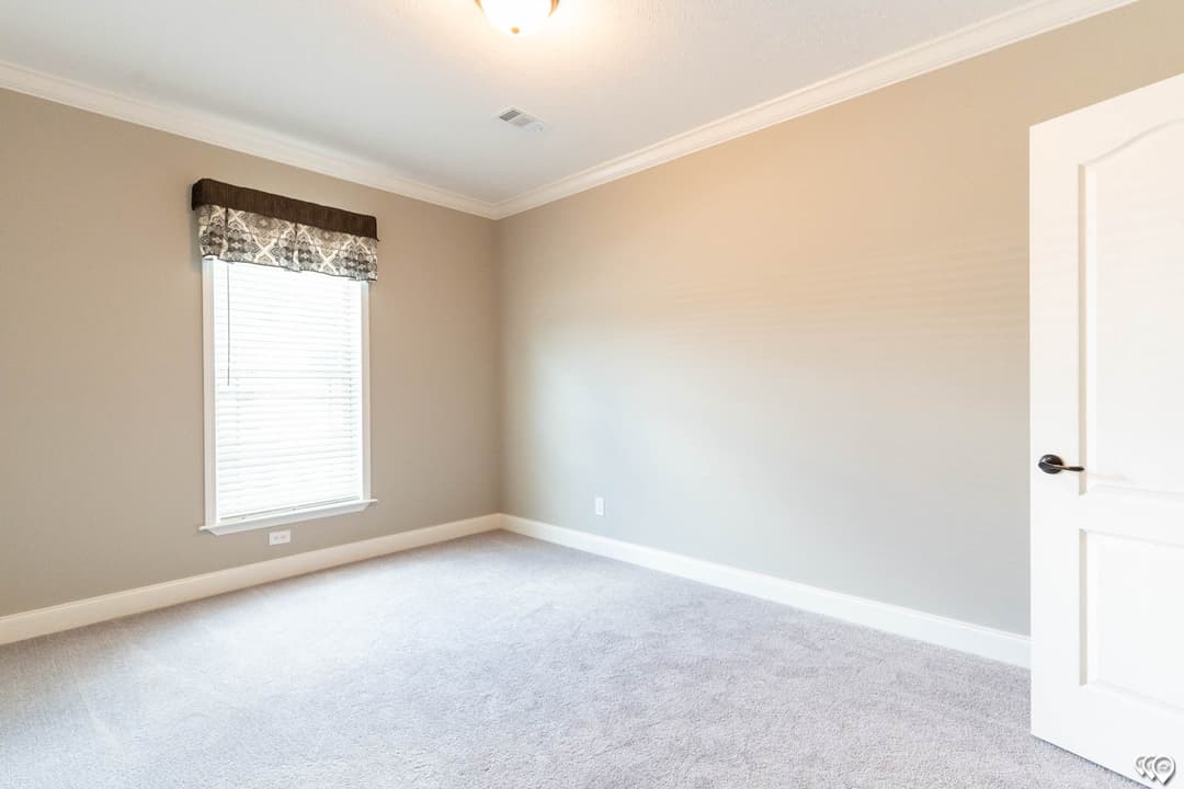 Tahoe harbor bedroom home features