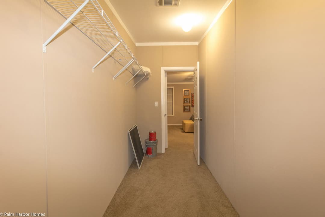 Pelican bay 30683a interior home features