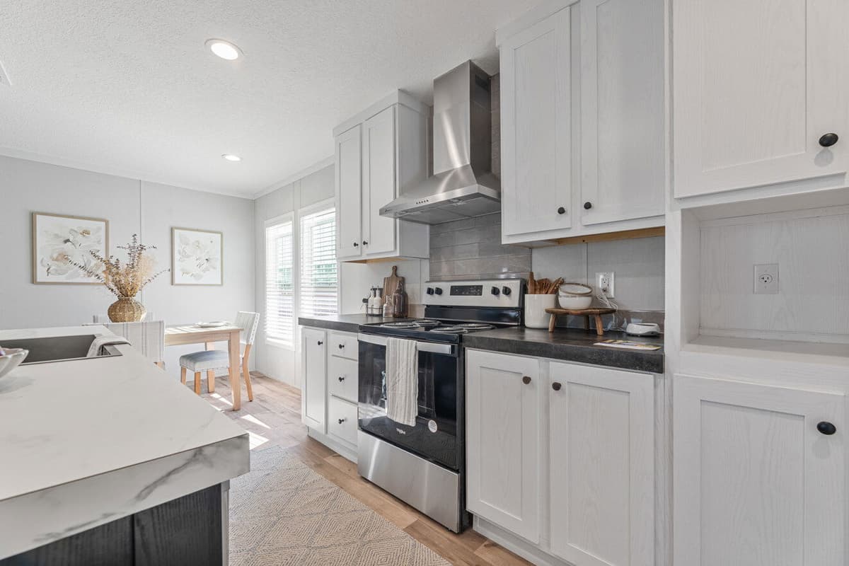 Bravo hero home features