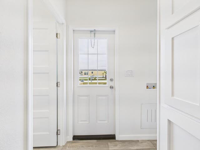 Matilda | ac12401a | hud interior home features