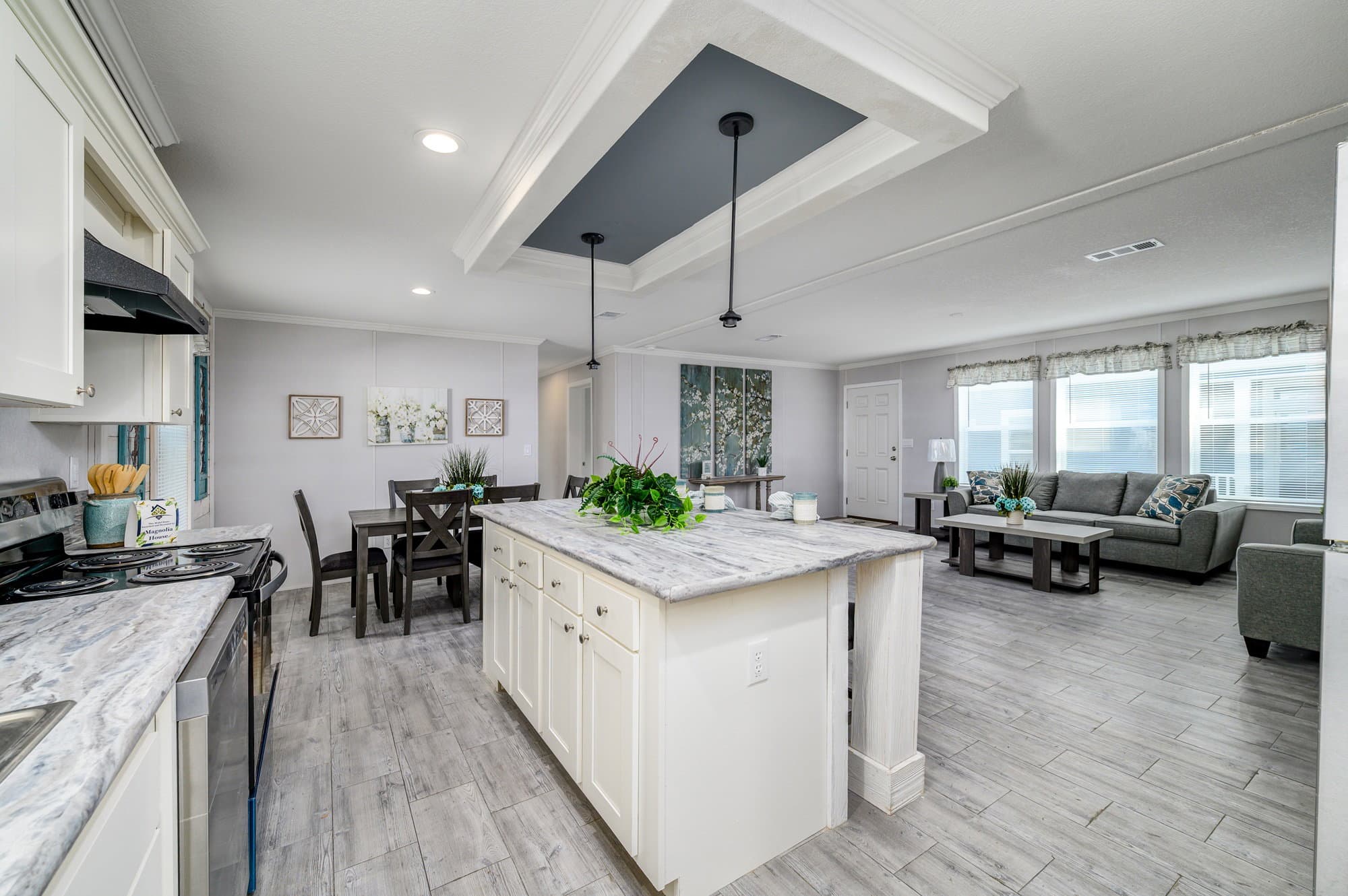 Marco 60 kitchen home features