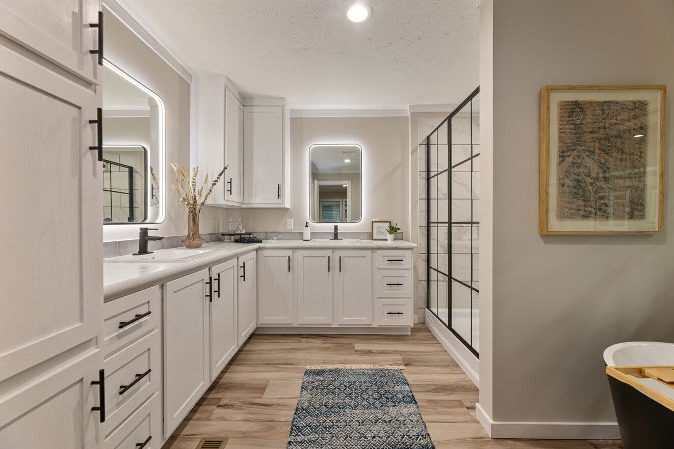 The atmos | 28603n | hud bathroom home features