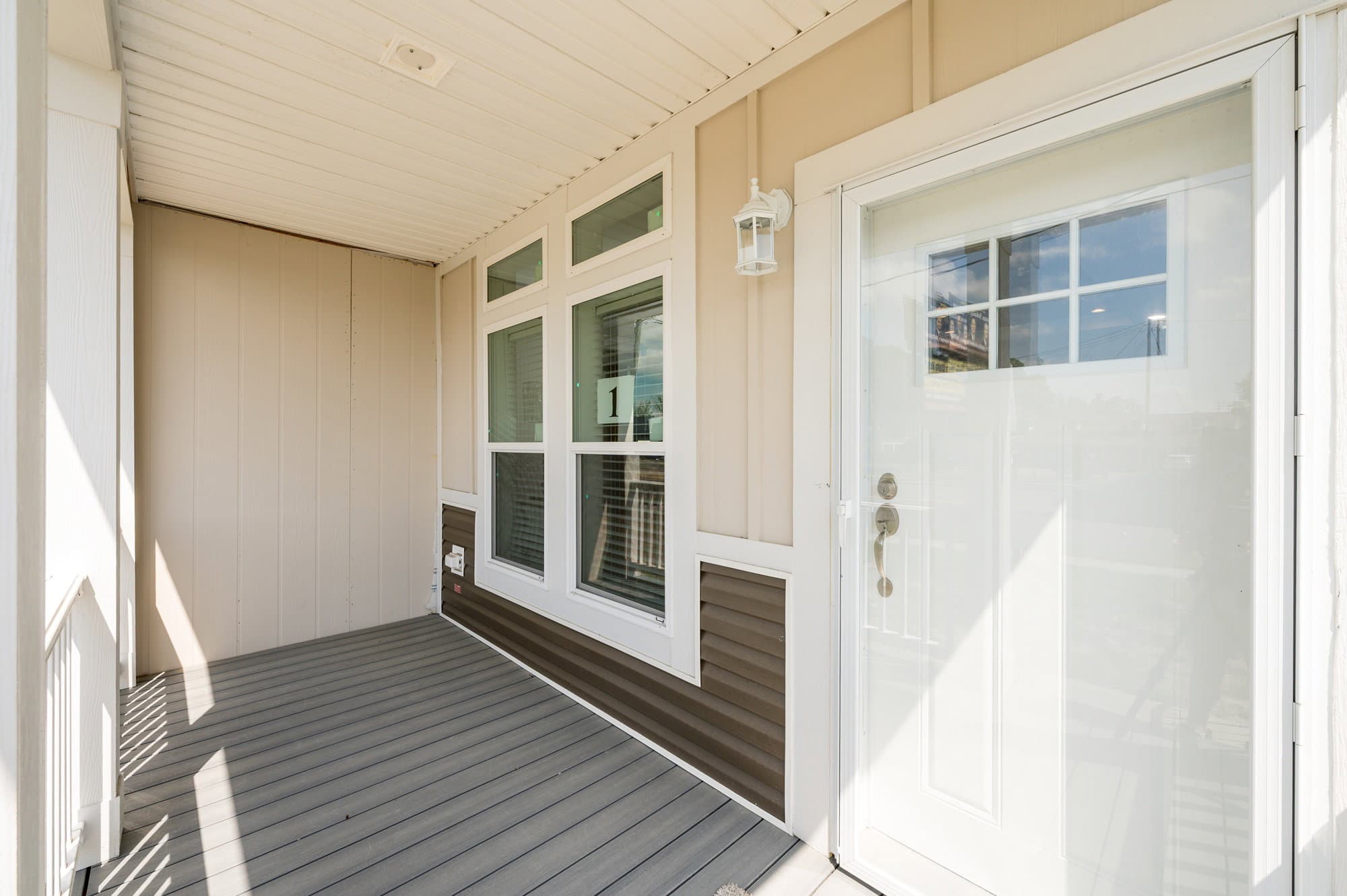 Key largo exterior home features