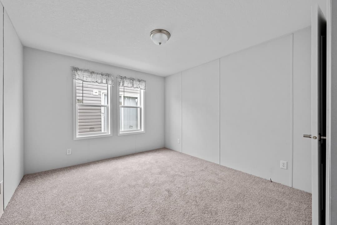 Venice w/study bedroom home features