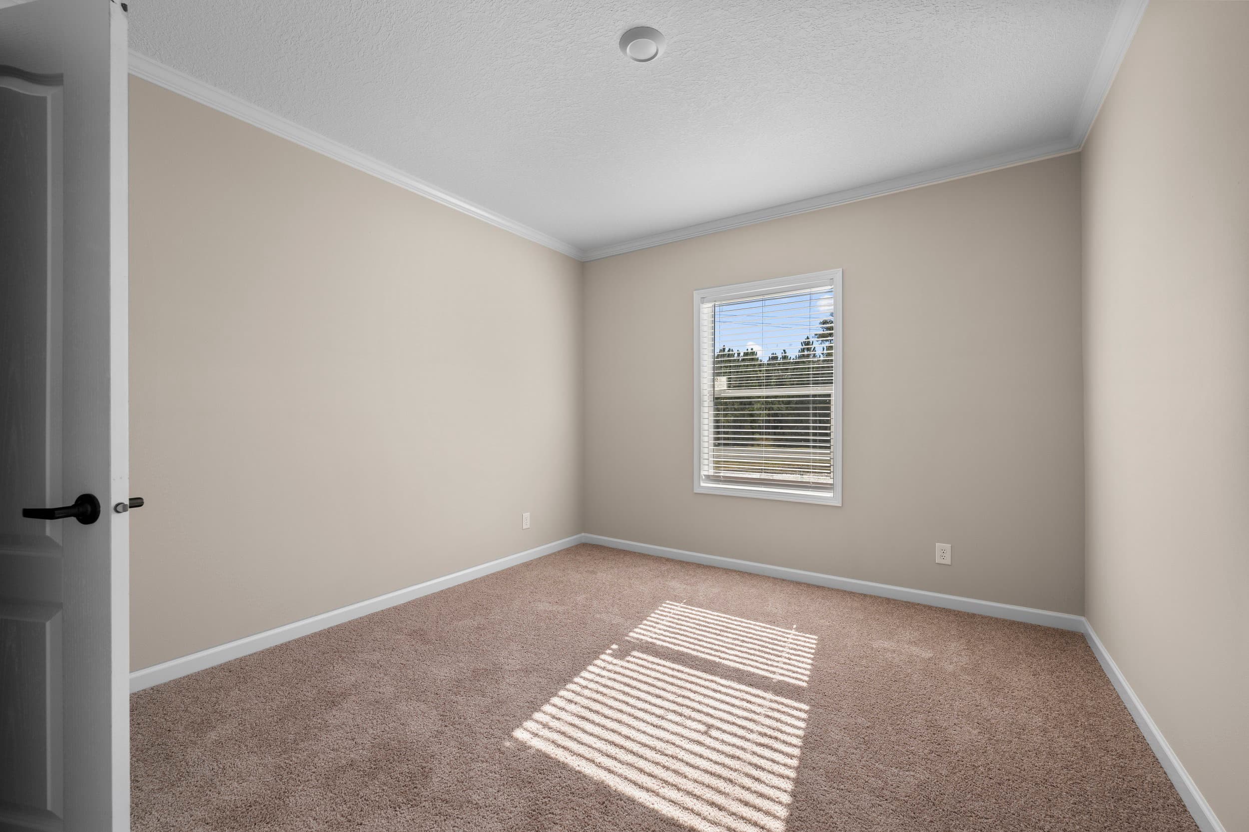 Covington bedroom home features