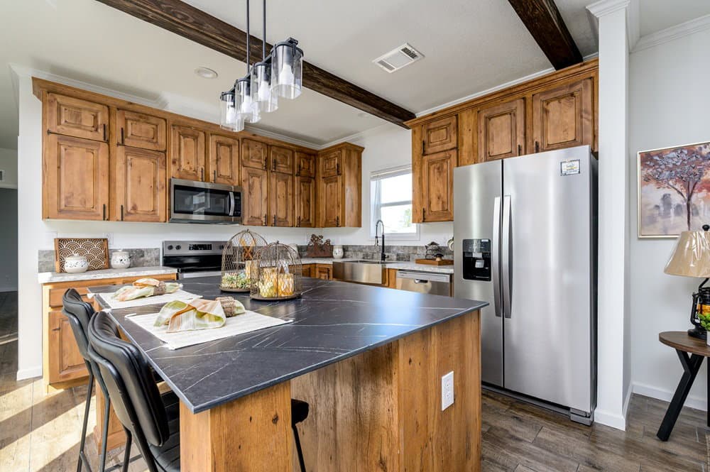 Kinderlou kitchen home features