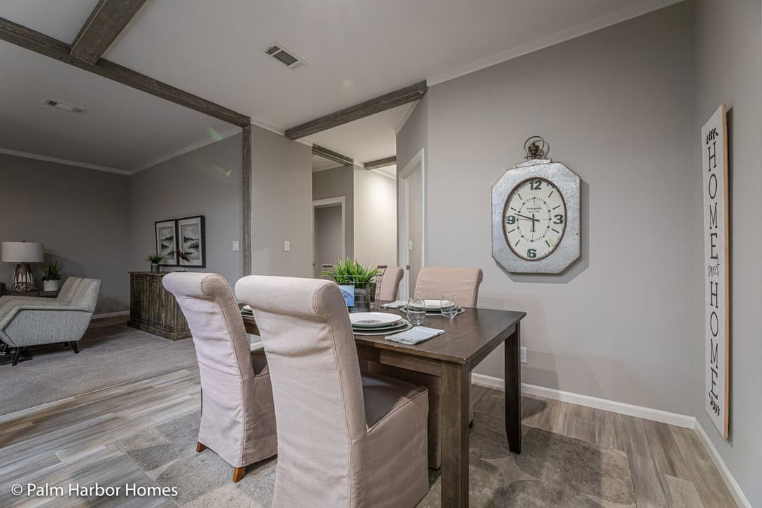 Levy 28482a interior home features