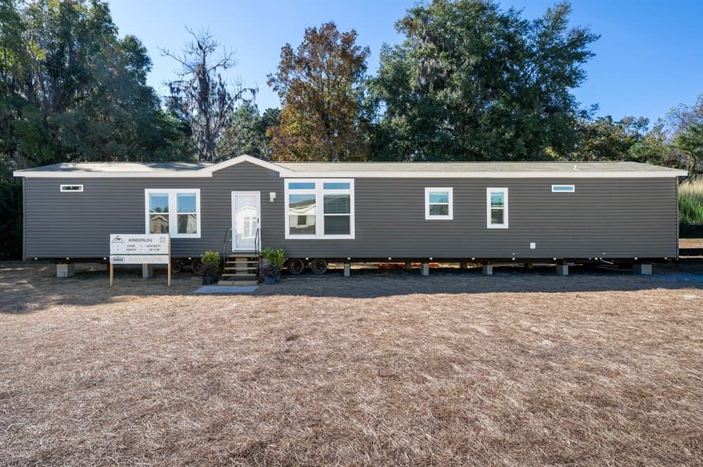 Kinderlou hero, elevation, and exterior home features