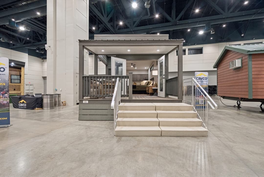 Cottonwood 14361h elevation, exterior, and hero home features