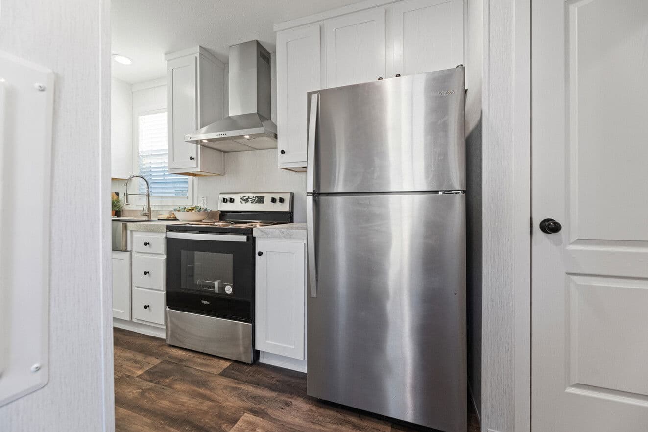 The palmetto rose kitchen home features