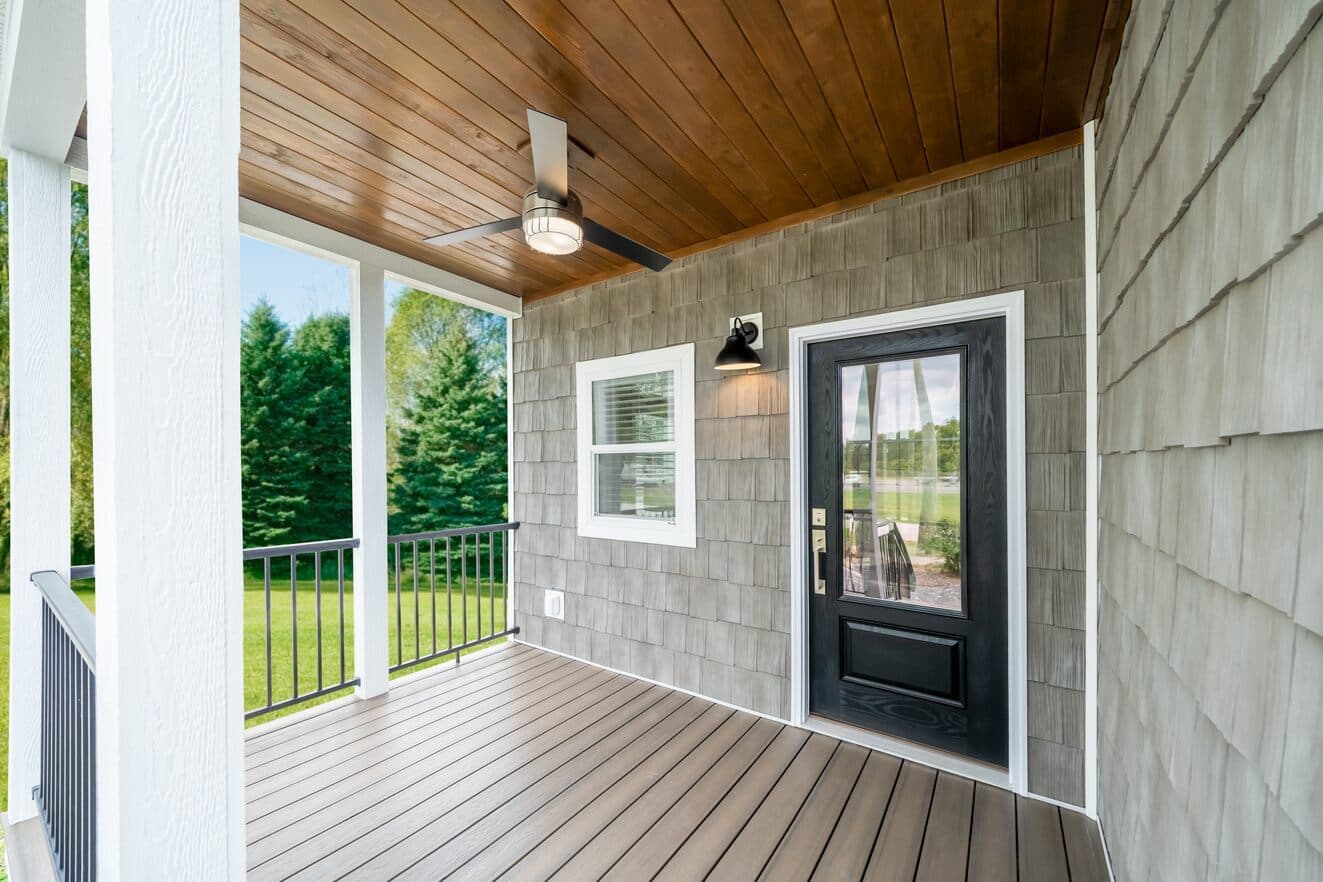 The chariot | 24442a | hud exterior home features