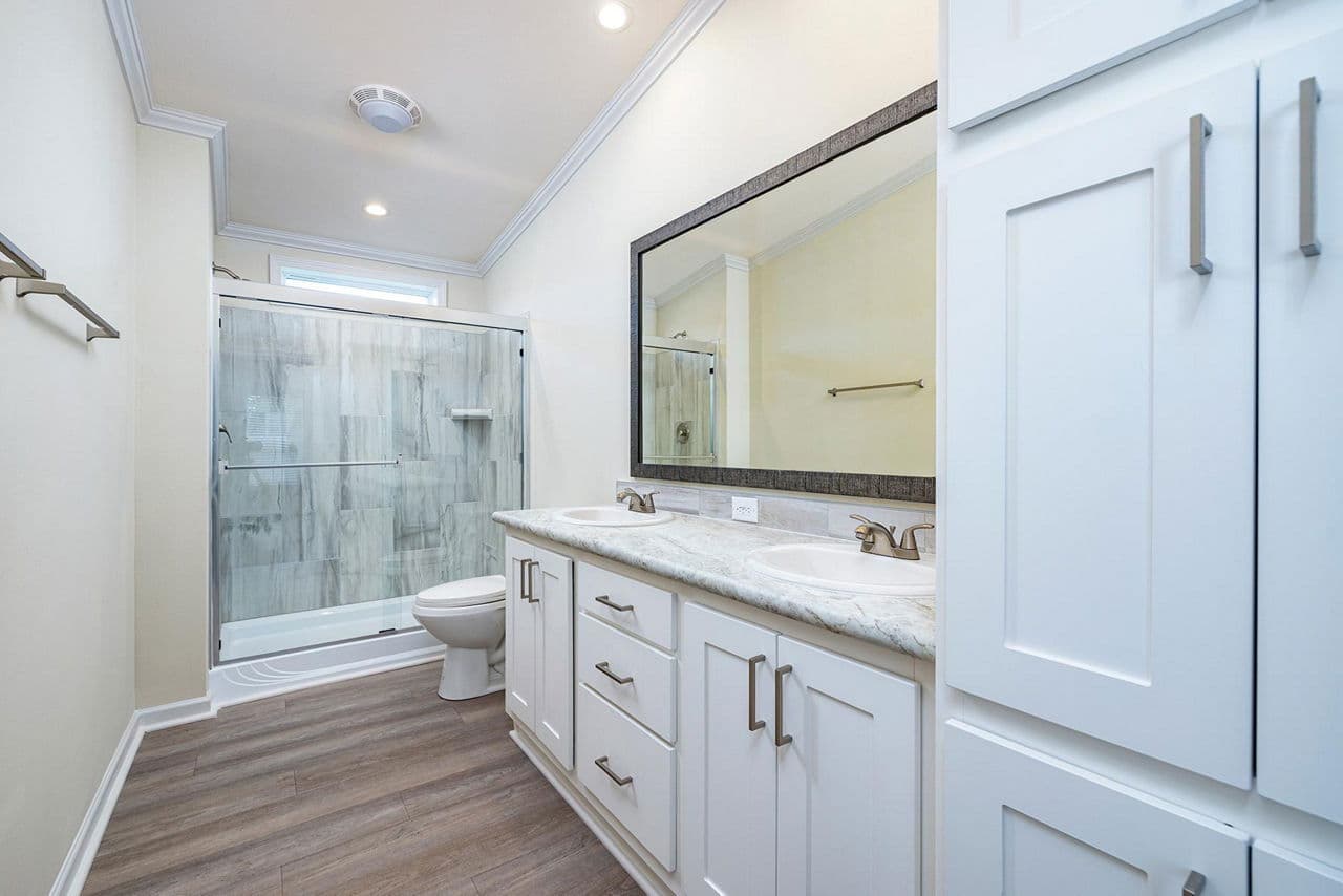 Silver springs 5361 bathroom home features