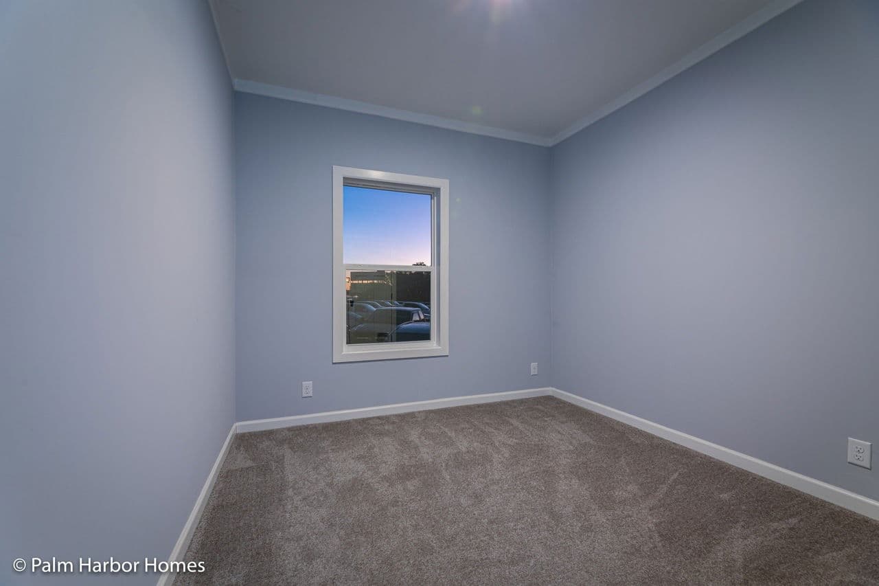 Jenkins 28522a bedroom home features